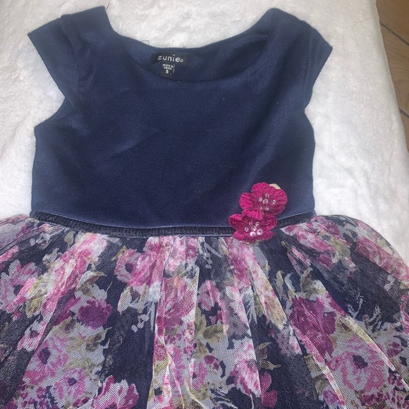 Girls Zunie dress size 5 - Picture 8 of 11